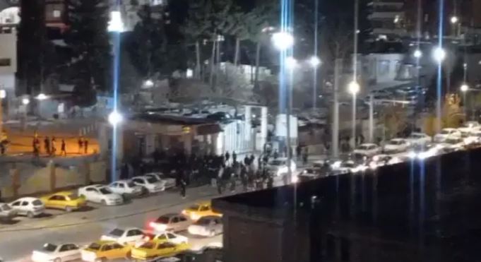 Medics report overwhelmed hospitals